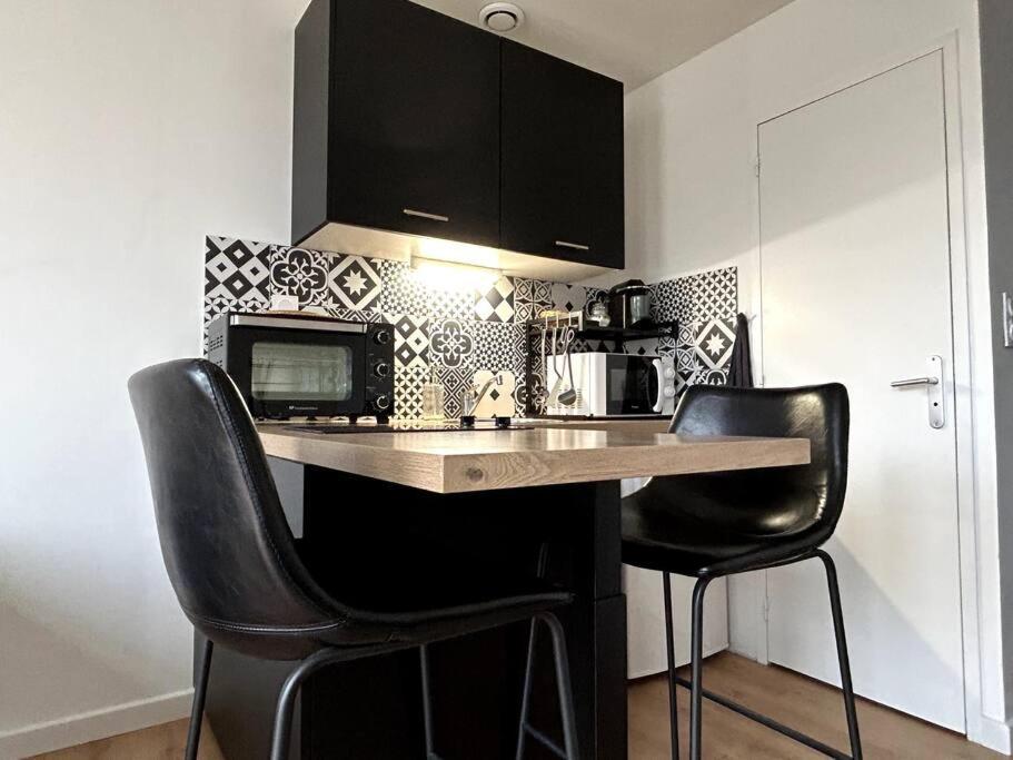 Logement Neuf - Proximite Centre Bourges Eksteriør bilde