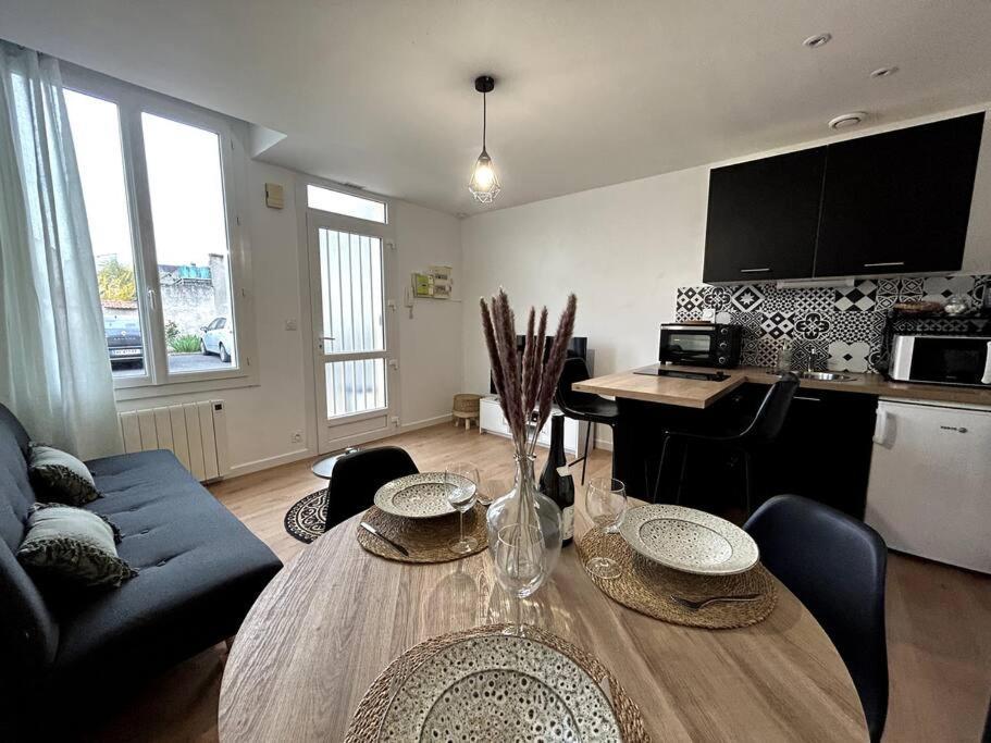 Logement Neuf - Proximite Centre Bourges Eksteriør bilde
