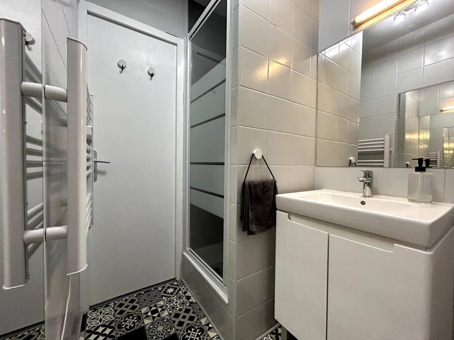 Logement Neuf - Proximite Centre Bourges Eksteriør bilde